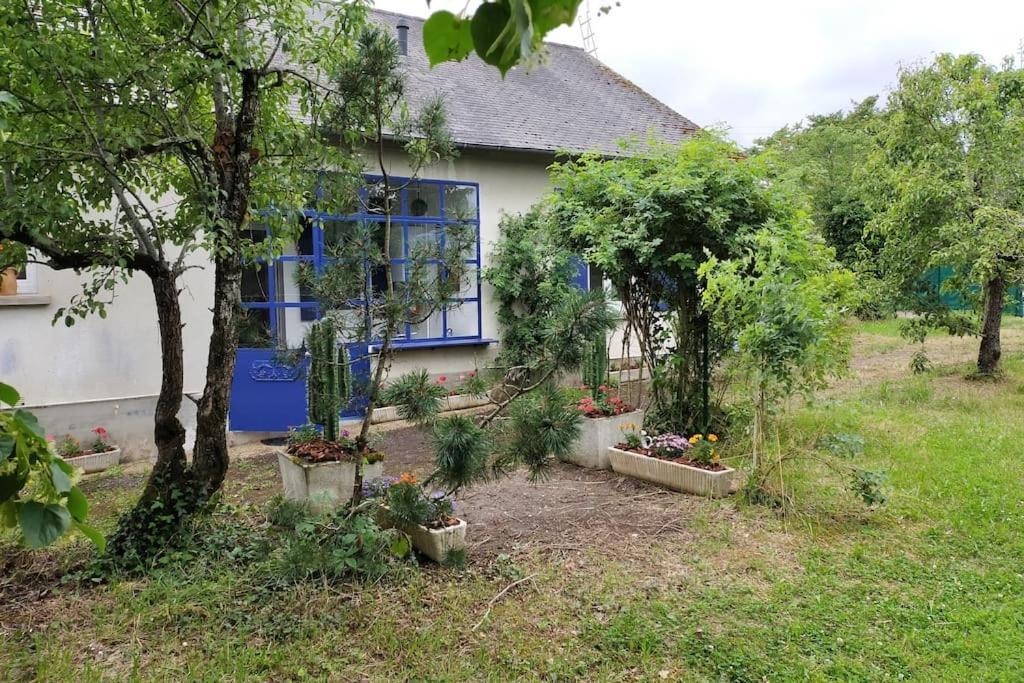 Maison Tout Confort Avec Piscine Saint-Benoit-du-Sault Dış mekan fotoğraf